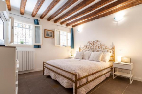 San Giacomo Pied-A-Terre House by Wonderful Italy